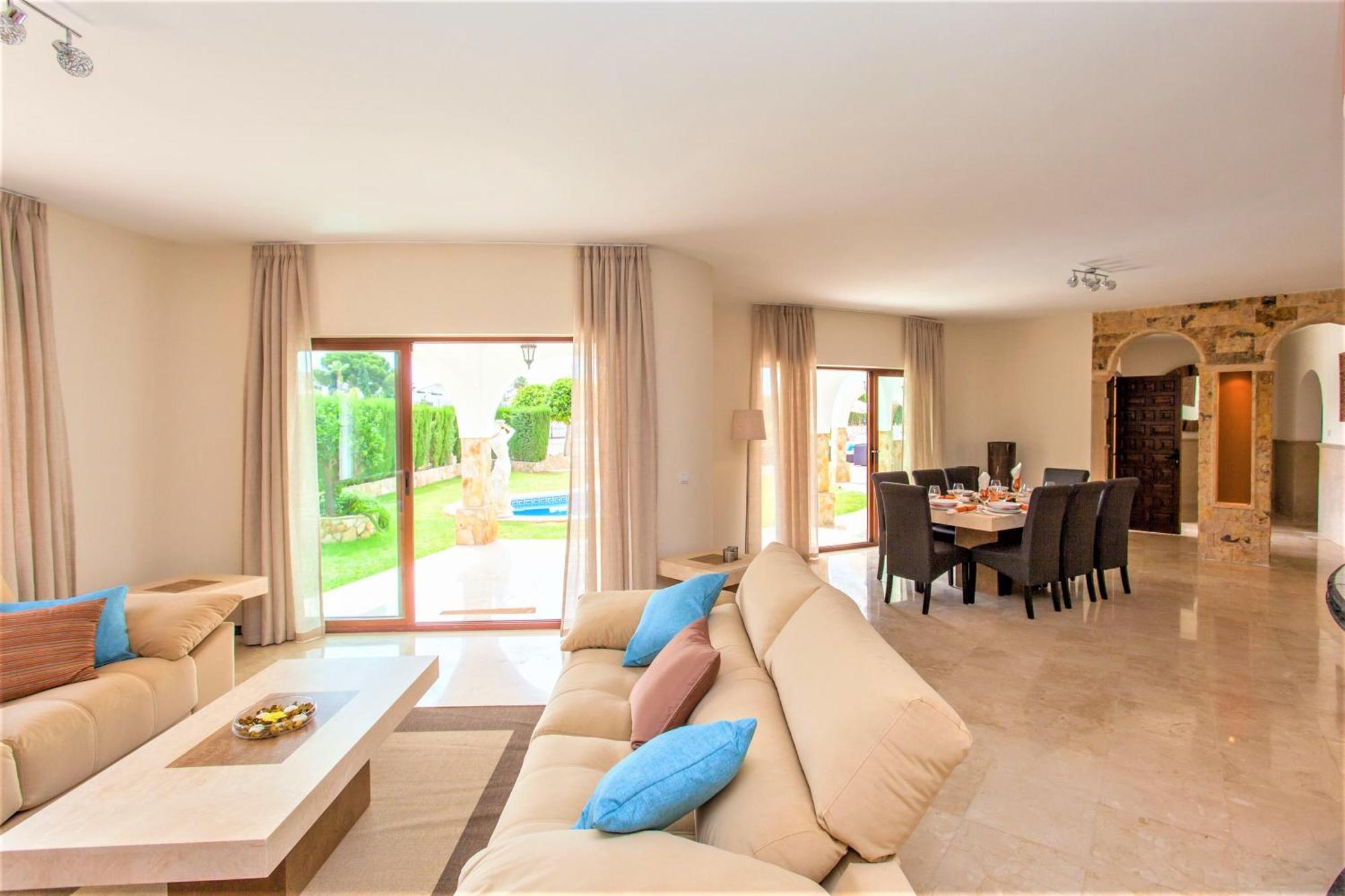 Summer Offers! Fabulous Luxury Villa Near The Beach Sleeps 8 Benalmádena Exterior foto